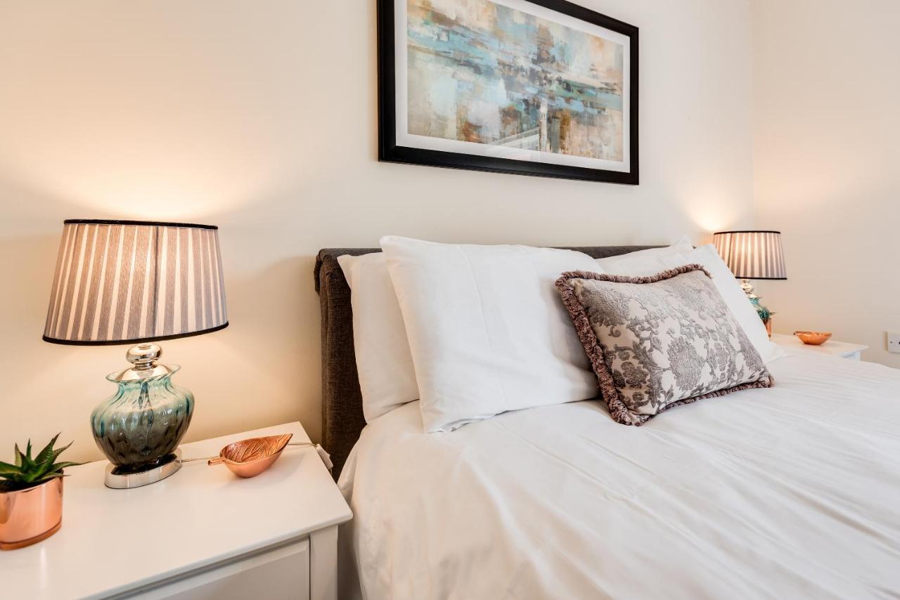Modern 2 Bedroom Apartment In Popular Jericho !!! Oxford Kültér fotó